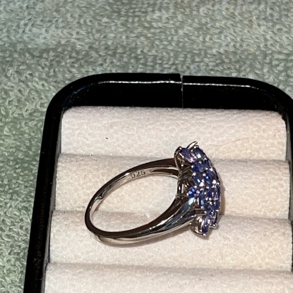 Tanzanite & Blue Diamond Ring Size 9 925 - Picture 6 of 7